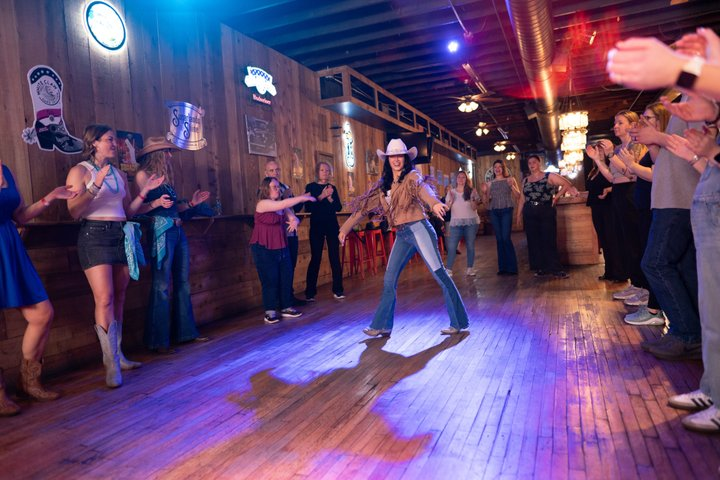 Line Dancing on Broadway + Beginners Level+ Souvenir Video - Photo 1 of 25